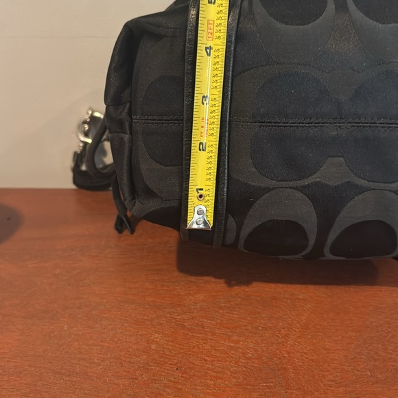 Coach, Poppy Daisy, black signature tote, red lining large - Picture 8 of 16